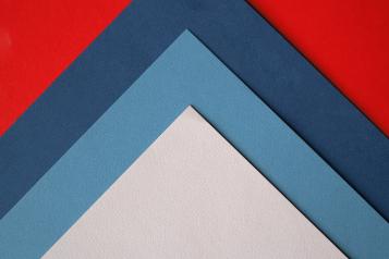 red white and blue triangle pattern